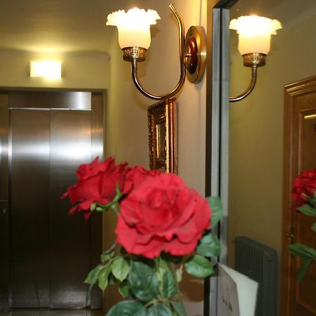 Hotel Llacs De Cardos タバスカン エクステリア 写真